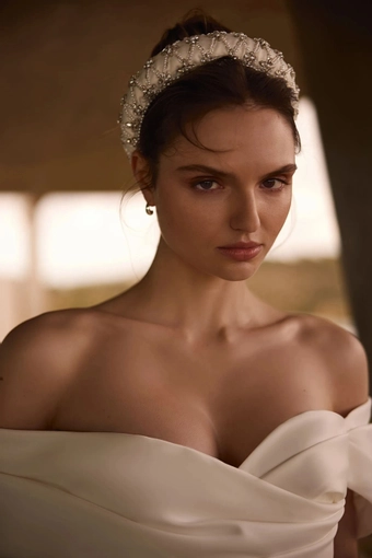 943264 Pollardi #0 default frontface vertical cropped thumbnail