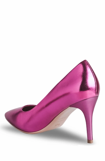 Benjamin Walk #Tia #16 vertical thumbnail