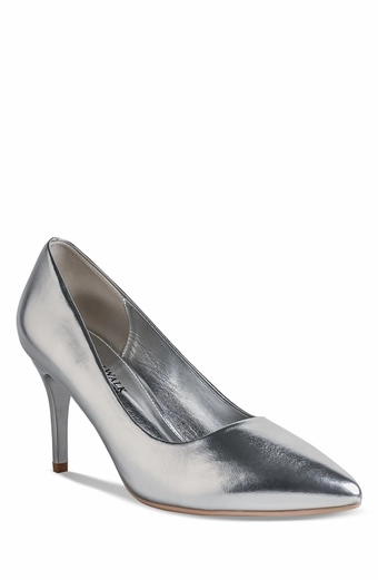 Benjamin Walk #Tia #6 vertical thumbnail