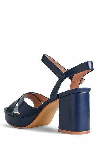 Benjamin Walk #Toby #5 vertical thumbnail