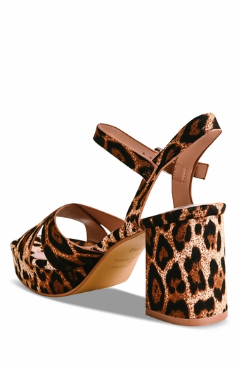 Benjamin Walk #Toby #8 vertical thumbnail