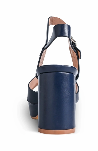 Benjamin Walk #Toby #26 vertical thumbnail