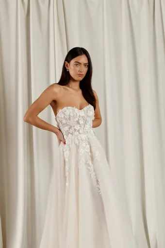 Zavana Couture  WA23016 #5 frontface vertical cropped thumbnail