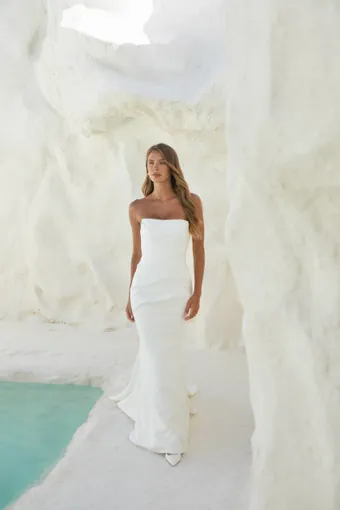 Zavana Couture Gwen #5 frontface vertical thumbnail