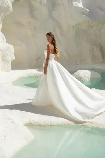 Zavana Couture Layla #5 default backface vertical thumbnail