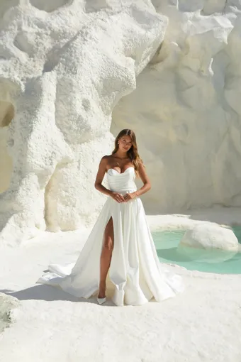 Zavana Couture Layla #2 frontface vertical thumbnail