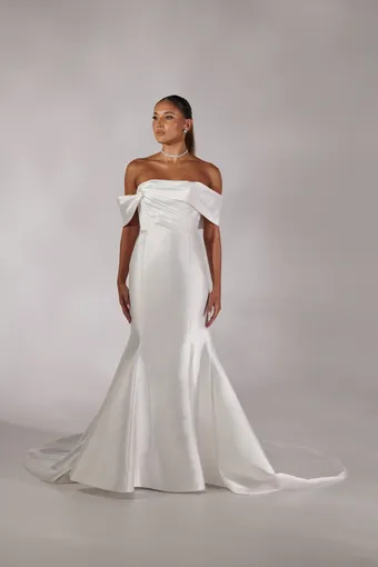 Zavana Couture  ZC23176 #1 frontface vertical thumbnail