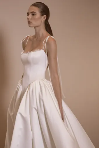 Vagabond Bridal Style #Alba #6 frontface vertical cropped thumbnail