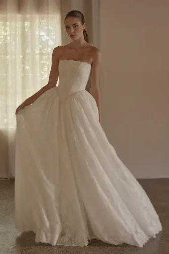 Vagabond Bridal Style #Amelie #3 frontface vertical thumbnail