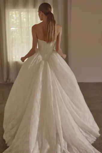 Vagabond Bridal Style #Amelie #5 default backface vertical thumbnail