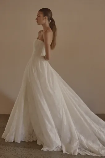 Vagabond Bridal Style #Amelie #1 frontface vertical thumbnail