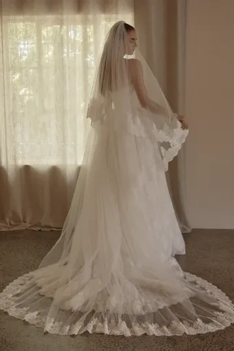 Vagabond Bridal Style #Amelie #4 backface vertical thumbnail