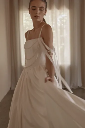 Vagabond Bridal Style #Astra #7 frontface vertical cropped thumbnail