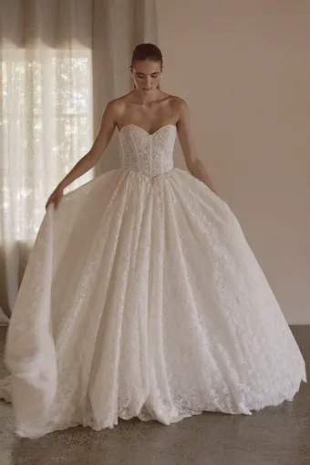 Vagabond Bridal Style #Camille #4 frontface vertical thumbnail