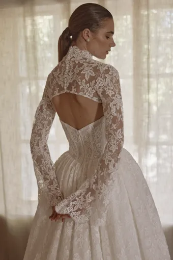 Vagabond Bridal Style #Camille #18 backface vertical cropped thumbnail