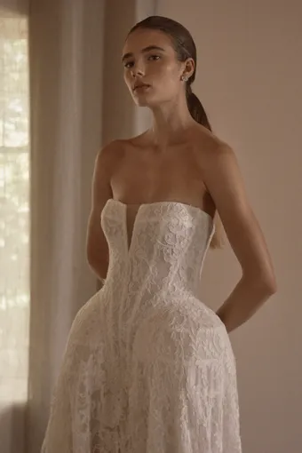 Vagabond Bridal Style #Delphine #8 frontface vertical cropped thumbnail