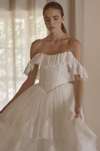 Vagabond Bridal Style #Juliette #6 frontface vertical cropped thumbnail