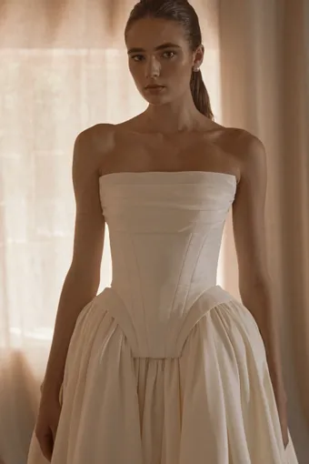 Vagabond Bridal Style #Louis #18 frontface vertical cropped thumbnail