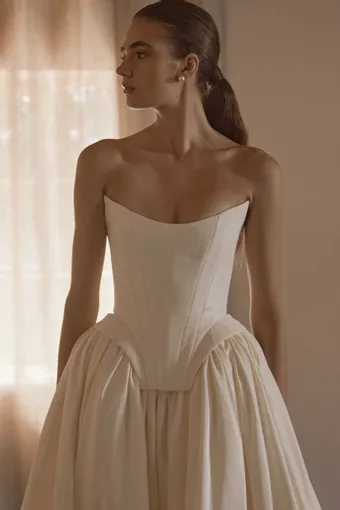 Vagabond Bridal Style #Louis #17 frontface vertical cropped thumbnail