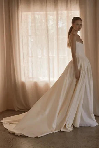 Vagabond Bridal Style #Louis #3 frontface vertical thumbnail