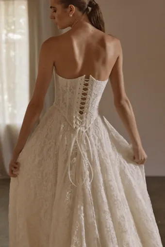 Vagabond Bridal Style #Marcel #10 backface vertical cropped thumbnail