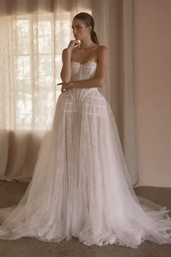 Vagabond Bridal Style #Margaux #1 frontface vertical thumbnail