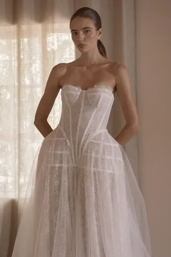 Vagabond Bridal Style #Margaux #5 frontface vertical cropped thumbnail