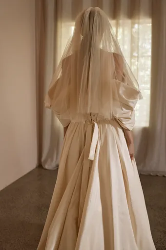 Vagabond Bridal Style #Monet #12 backface vertical cropped thumbnail