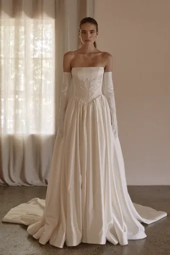 Vagabond Bridal Style #Phoenix #0 default frontface vertical thumbnail