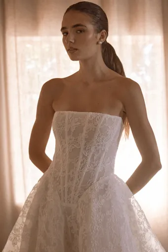 Vagabond Bridal Style #Sabine #9 frontface vertical cropped thumbnail