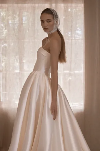 Vagabond Bridal Style #Victorie #7 frontface vertical cropped thumbnail