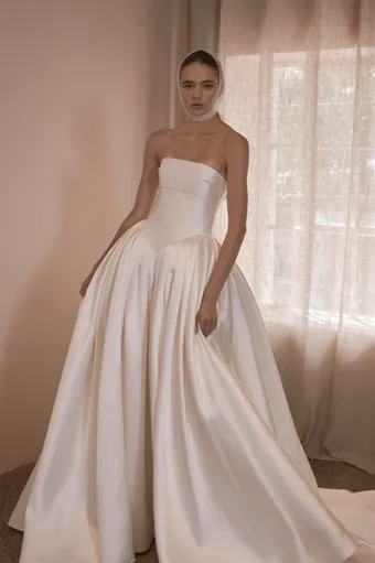 Vagabond Bridal Style #Victorie #1 frontface vertical thumbnail