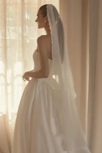 Vagabond Bridal Style #Violette #17 backface vertical cropped thumbnail