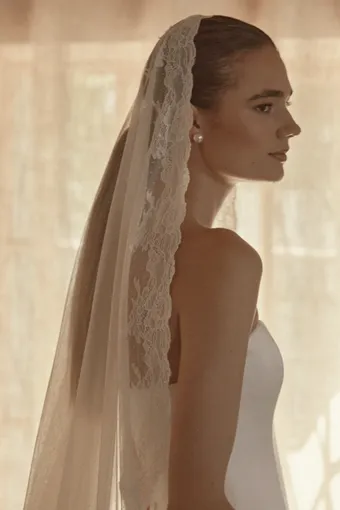 Vagabond Bridal Style #Violette #14 backface vertical cropped thumbnail