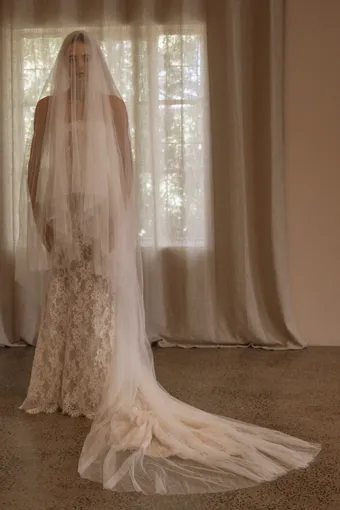 Vagabond Bridal Style #Vivienne #1 frontface vertical thumbnail