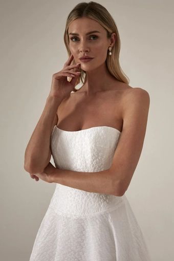 Sassi Holford Maddie #3 frontface vertical cropped thumbnail