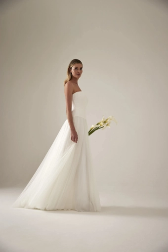 Sassi Holford Vera #2 vertical thumbnail