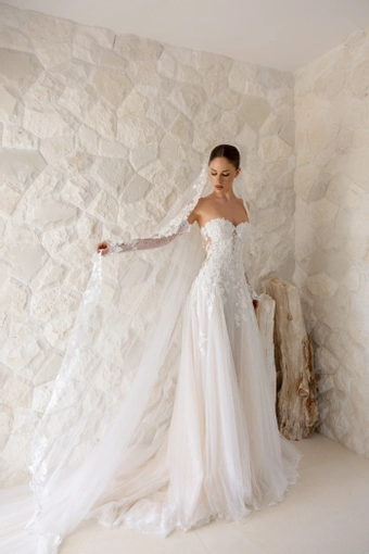 Lé Lee Studio #Blossom #1 frontface vertical thumbnail