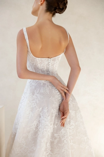 Lé Lee Studio #Eleanor #5 backface vertical cropped thumbnail