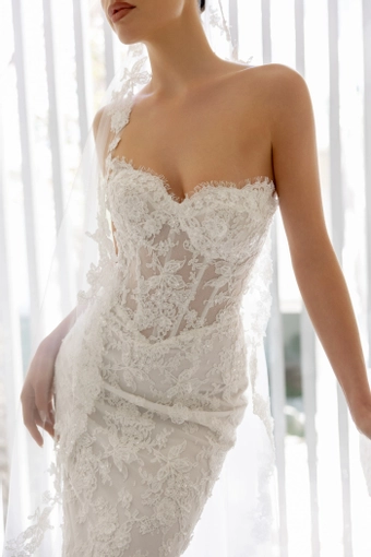 Lé Lee Studio #Theadora #2 frontface vertical cropped thumbnail