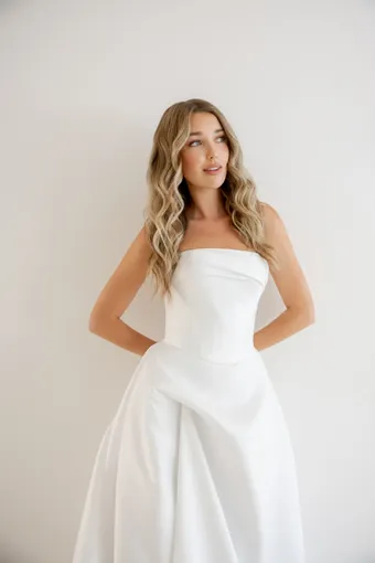 Lé Lee Studio #Ella #4 frontface vertical cropped thumbnail