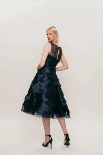 Hynes Park Style #M697 #1 default backface vertical thumbnail