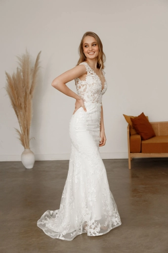 Olivia Bottega 2 in 1 Lace Wedding Dress Airis with Detachable Skirt #7 frontface vertical thumbnail