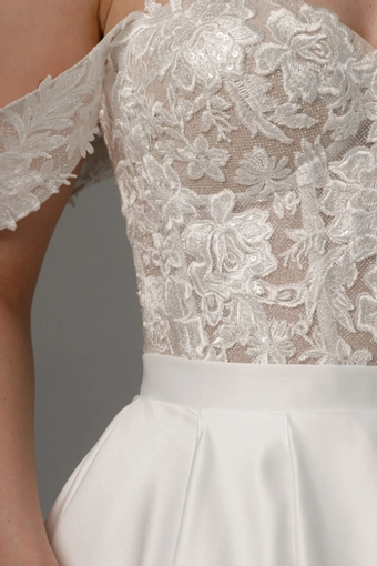 Olivia Bottega 2 in 1 Wedding Dress Mitsis With Detachable Protea Skirt #2 frontface vertical cropped thumbnail