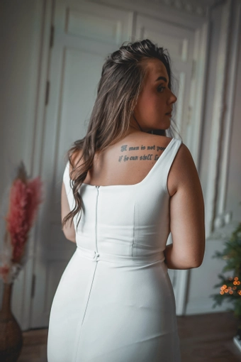 Olivia Bottega Jessica #25 backface vertical cropped thumbnail