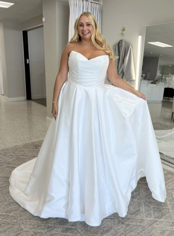 Olivia Harlow Barron #1 frontface vertical thumbnail