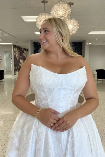 Olivia Harlow Cole #1 frontface vertical cropped thumbnail