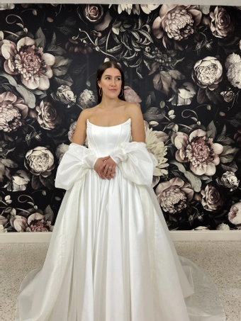 Olivia Harlow Mary Jane #2 frontface vertical cropped thumbnail