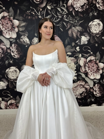 Olivia Harlow Mary Jane #3 frontface vertical cropped thumbnail