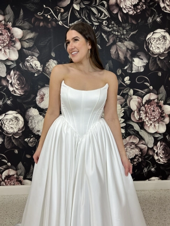 Olivia Harlow Mary Jane #1 frontface vertical cropped thumbnail